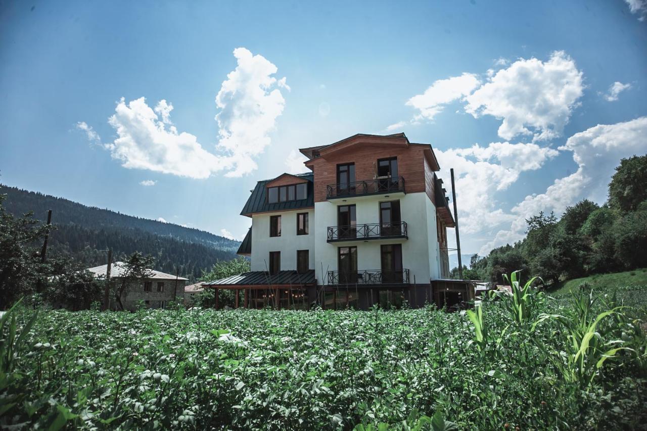 Latour Mestia Exterior photo